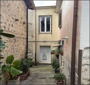 Foto Appartamento in VIA DELLA SPERANZA, Sezze Centro di 106 m² in vendita