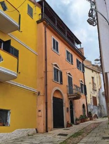 Foto Appartamento in via del Gigilio, Bono di 304 m² con 12 locali