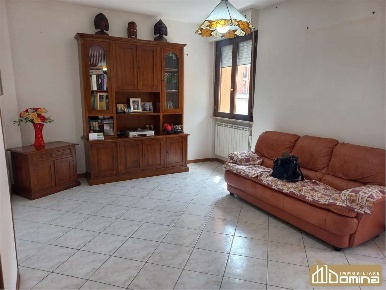 Foto Appartamento in Via Tano, Macerata Sforzacosta di 98 m² con 4 locali