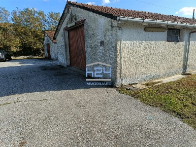 Foto Capannone industriale a Cesena di 520 m² con 2 locali in vendita