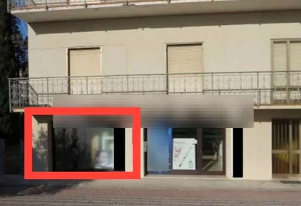 Foto Negozio in Viale Santa Margherita, Caorle Centro di 36 m² con 1 locali