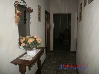 Foto Appartamento a Rosignano Marittimo di 80 m² con 4 locali in vendita