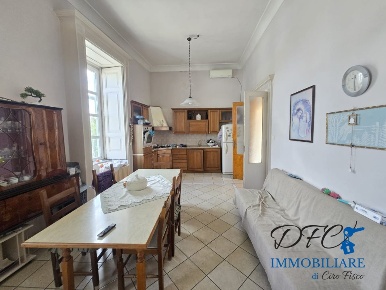 Foto Appartamento a Afragola di 250 m² con 7 locali in vendita