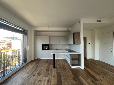 Foto Appartamento in via silva, Milano Monte Rosa - Lotto di 128 m²