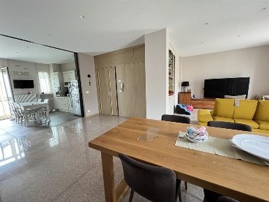 Foto Appartamento in via campione, Bari Picone di 149 m² con 4 locali