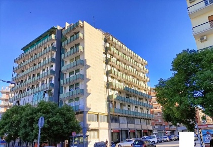 Foto Appartamento in via campione, Bari Picone di 149 m² con 5 locali