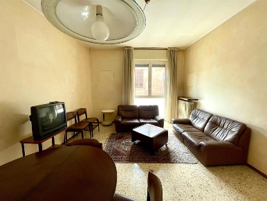 Foto Appartamento in Via Matteotti, Vedano Olona Centro di 90 m² in vendita