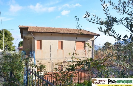 Foto Villa unifamiliare in Via del pigno, Monreale Giacalone di 180 m²