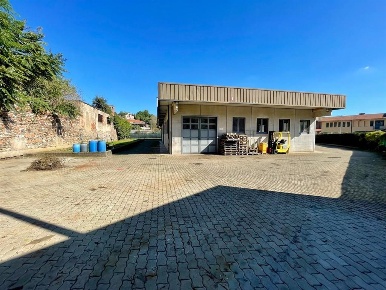 Foto Laboratorio in Via Merano, Varese Valle Olona di 600 m² con 2 locali