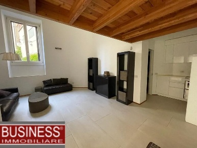 Foto Appartamento in Piazza Virgilio, Milano Vincenzo Monti di 85 m²