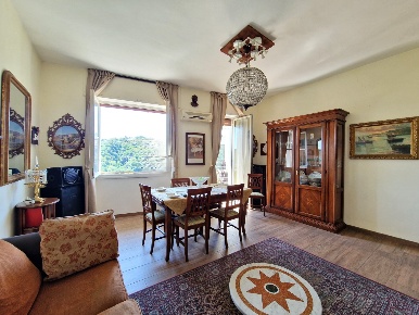 Foto Appartamento in via Terenzio, Napoli Fuorigrotta di 110 m² in vendita