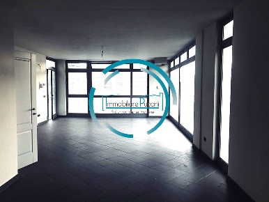 Foto Ufficio in via Puccini 216, Calenzano Centro di 67 m² con 2 locali