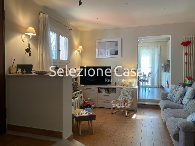 Foto Casa indipendente a Santa Maria a Monte Centro di 117 m² con 6 locali
