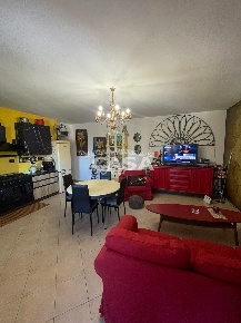 Foto Appartamento a Santa Maria a Monte Centro di 75 m² con 3 locali