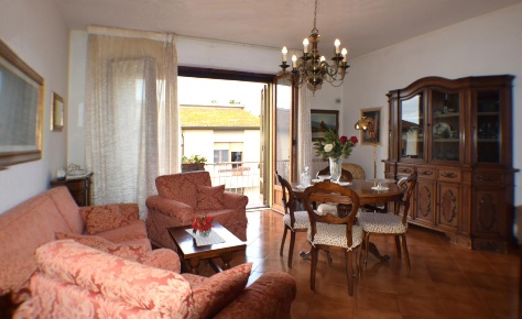 Foto Appartamento a Siena San Prospero di 166 m² con 8 locali in vendita