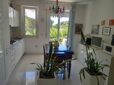 Foto Appartamento a Livorno Centro di 100 m² con 4 locali in vendita