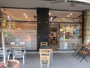 Foto Attività commerciale a Carrara Marina di Carrara di 70 m² con 1 locali