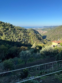 Foto Casa indipendente a Massa San Carlo - Antona di 120 m² con 7 locali