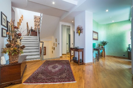 Foto Villa singola in Corso Moncalieri, Torino Cavoretto di 477 m²