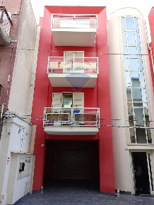 Foto Appartamento in via Leonida Bissolati, Solarino di 140 m² con 8 locali