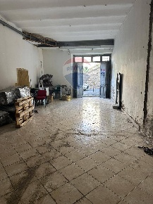 Foto Locale commerciale in SAN ROCCO, Ariccia Centro di 60 m² con 2 locali
