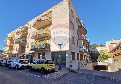 Foto Ufficio in VIA PAPA GIOVANNI XXIII, Massarosa Massarosa Paese di 64 m²