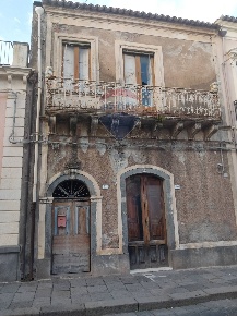 Foto Casa indipendente in via umbero 1, Piedimonte Etneo Centro di 250 m²