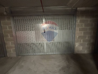 Foto Box in Via Maglio Del Rame, Bergamo Corridoni di 25 m² con 1 locali