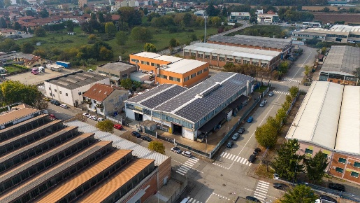 Foto Capannone industriale in Via Quarto, Nichelino di 1200 m² in vendita
