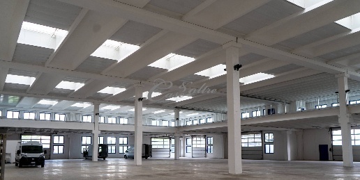 Foto Capannone industriale in Via Cervino, Figino Serenza Centro di 3500 m²