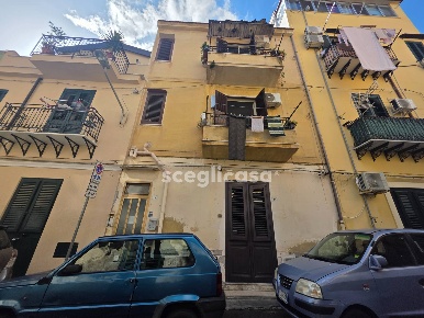 Foto Appartamento in Via Simone Rau, Palermo Castellammare di 68 m²