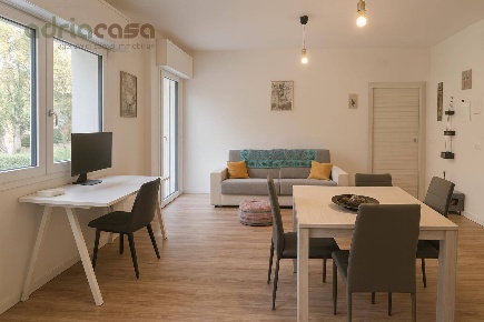 Foto Appartamento in Via Garibaldi, Misano Adriatico Centro di 125 m²