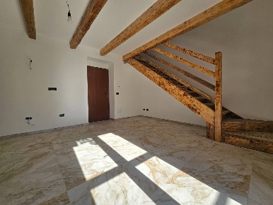 Foto Appartamento in Via Marconi, Mezzomerico di 72 m² con 2 locali