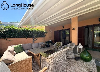 Foto Appartamento in via degli agrifogli, Rocca di Papa Centro di 150 m²