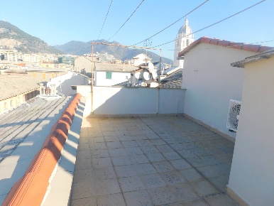 Foto Appartamento in Via Ursone da Sestri, Genova Sestri Ponente di 65 m²