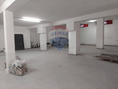 Foto Magazzino in Via Lombardo, San Gregorio di Catania Centro di 269 m²