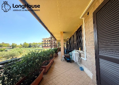 Foto Appartamento in via caio cestio, Guidonia Montecelio Camionabile