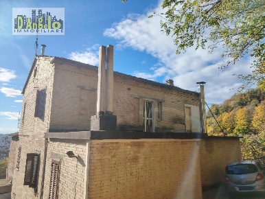 Foto Appartamento in Contrada Monti, Montalto delle Marche di 85 m²