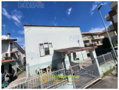 Foto Casa indipendente in via G.Cardano 4, Cattolica di 135 m² con 5 locali