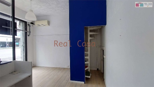 Foto Negozio a Modena di 45 m² con 2 locali in affitto