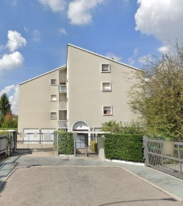 Foto Appartamento in Via Bainsizza, Legnano di 214 m² con 9 locali