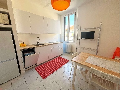 Foto Appartamento in via Espinasse 63, Milano Certosa di 65 m² con 2 locali