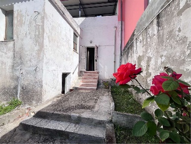 Foto Appartamento a Sant'Andrea Frius di 128 m² con 6 locali in vendita