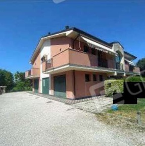Foto Appartamento in Vicolo a. gaspare 5, Sant'Elena di 98 m² con 4 locali