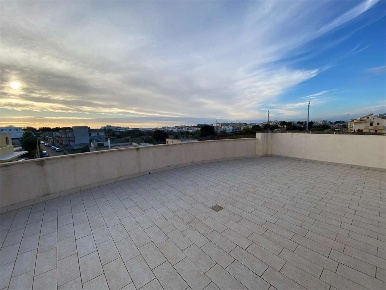 Foto Appartamento in via verona, Casarano di 180 m² con 7 locali in vendita