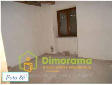 Foto Appartamento in Via del Cantinone, Capodimonte di 57 m² con 3 locali