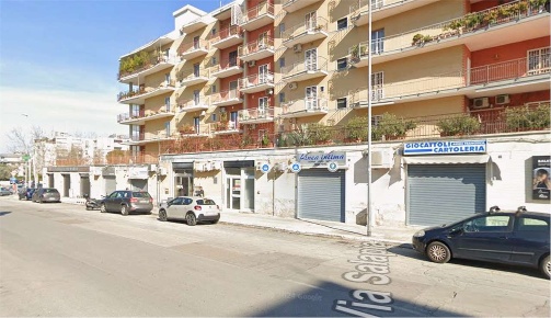 Foto Negozio in VIA SALAPIA 4/B, Bari Japigia di 70 m² con 1 locali