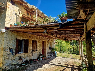 Foto Rustico a Cappella Maggiore di 511 m² con 14 locali in vendita