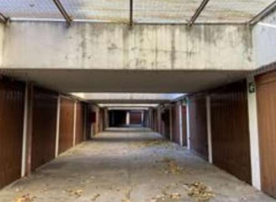 Foto Box in Via Amerigo Vespucci, Cologno Monzese San Giuliano di 16 m²