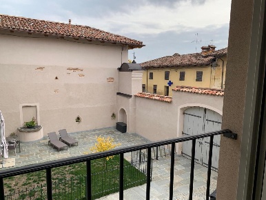 Foto Appartamento in Via Cavour, Cherasco Centro di 45 m² con 2 locali